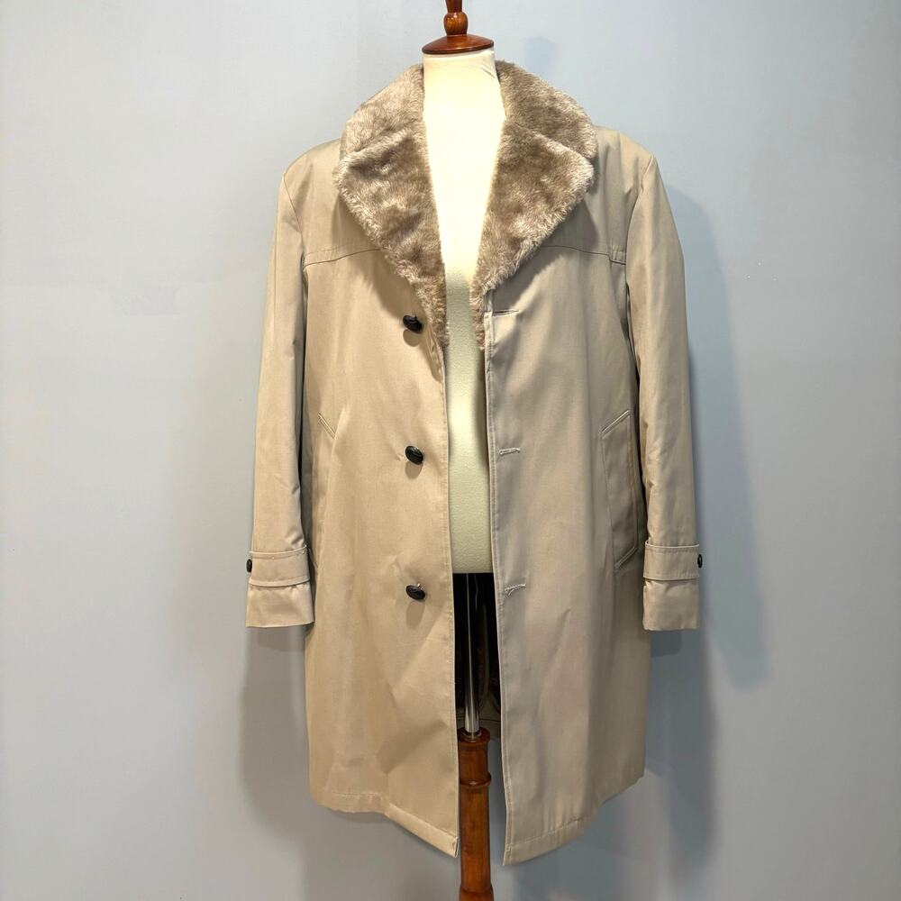 VTG 70's Beige Faux Fur Lined Overcoat Trench Winter Detective Indie Men's 40